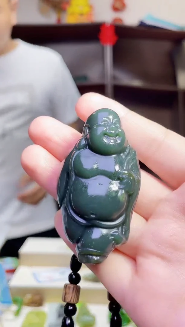 和田玉未镶嵌颈饰1