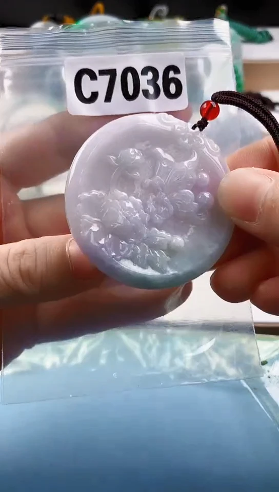 翡翠未镶嵌颈饰天然翡翠吊坠挂件