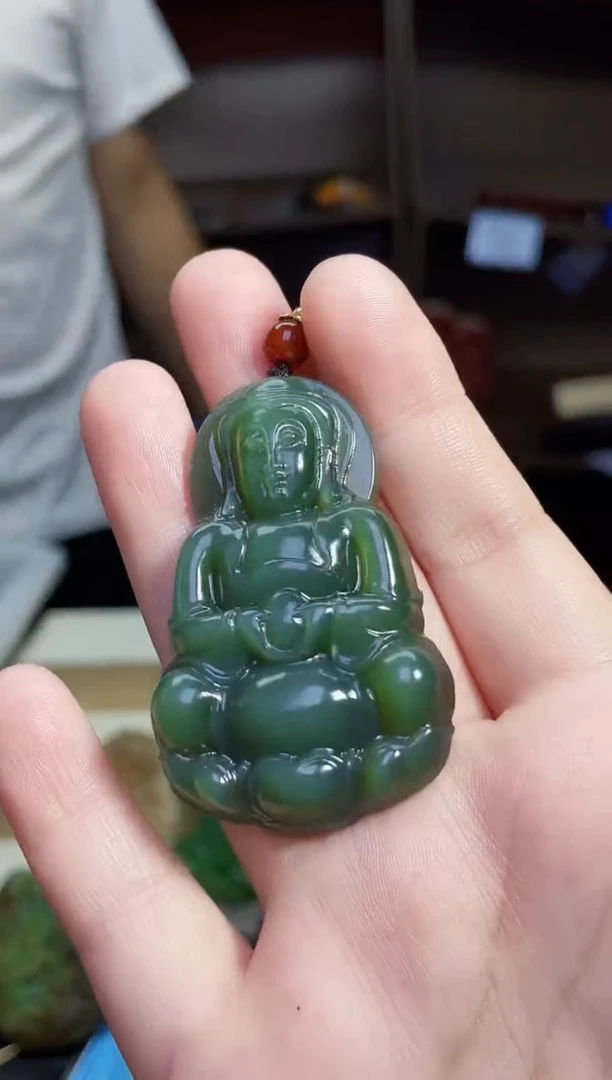 和田玉未镶嵌颈饰1