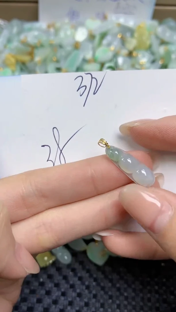 【闪购商品】翡翠颈饰18K金镶嵌天然缅甸A货翡翠