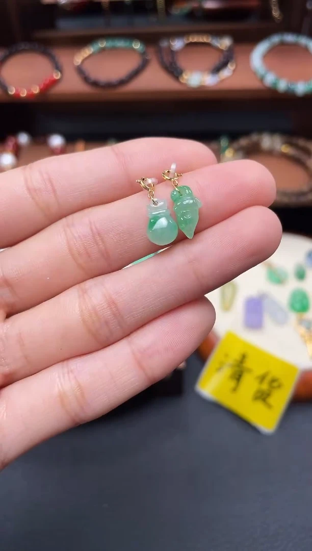 【闪购商品】翡翠吊坠(不含链)18K金镶嵌2个  JK631