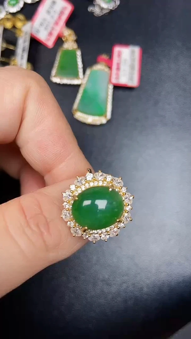 银S925镶嵌戒指翡翠2600