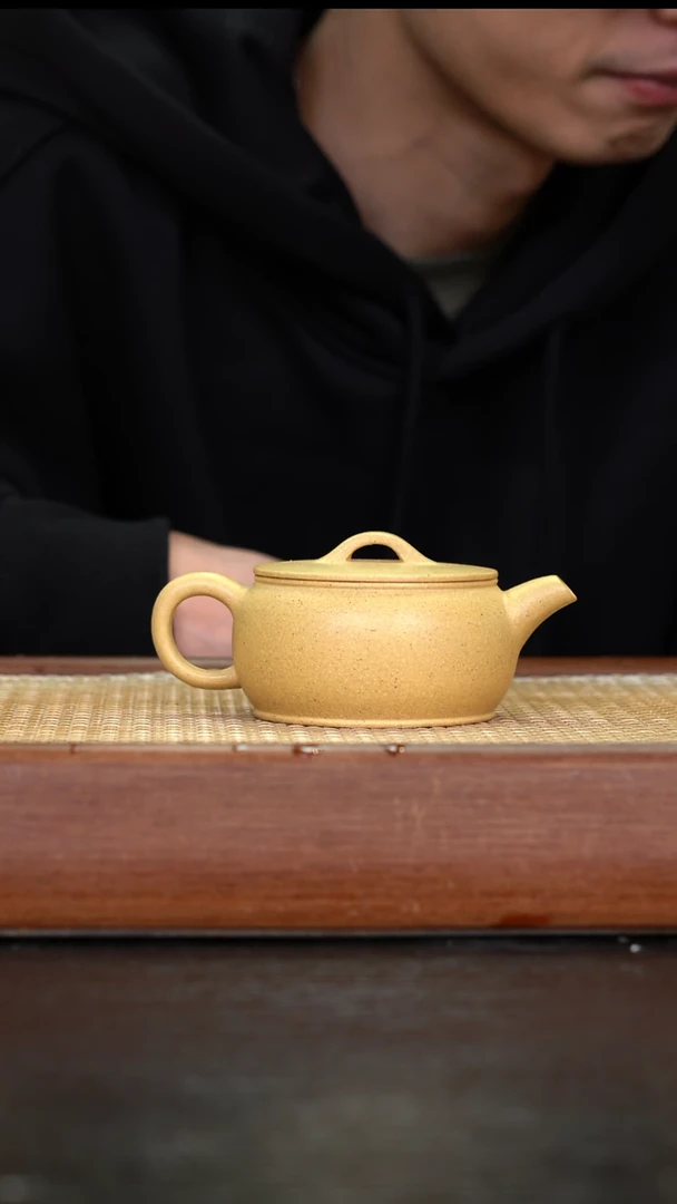 茶壶紫砂  XJ   本山绿泥   圆鼓   150cc