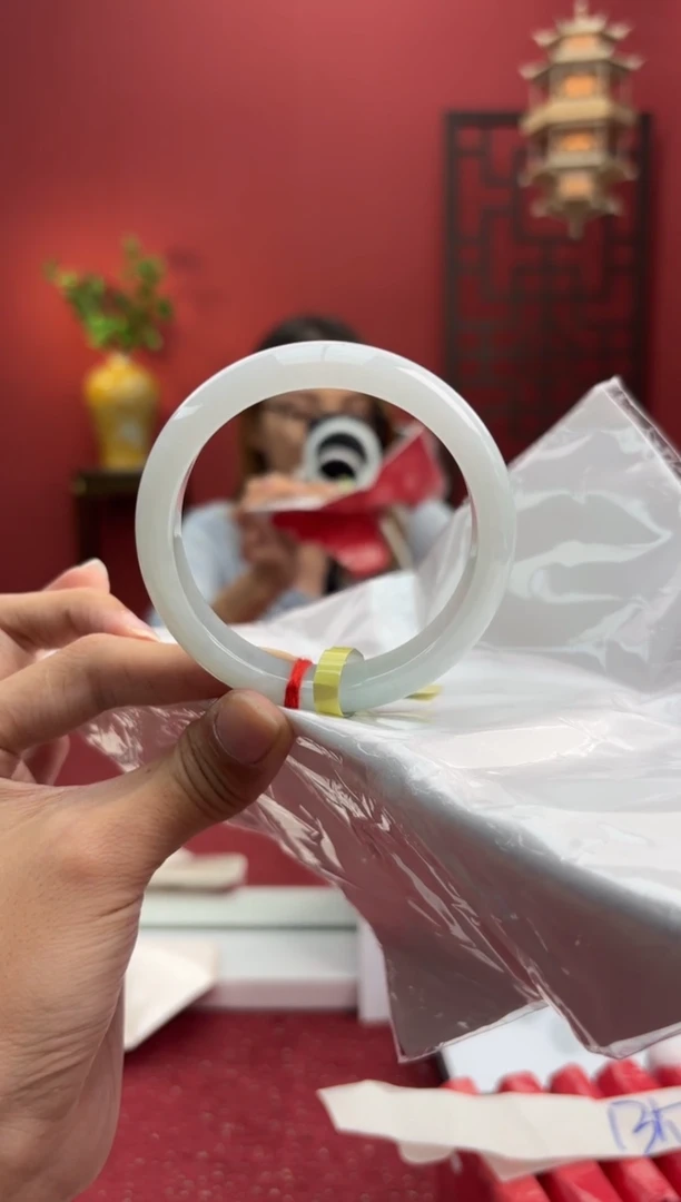 未镶嵌手镯翡翠翡翠手镯1