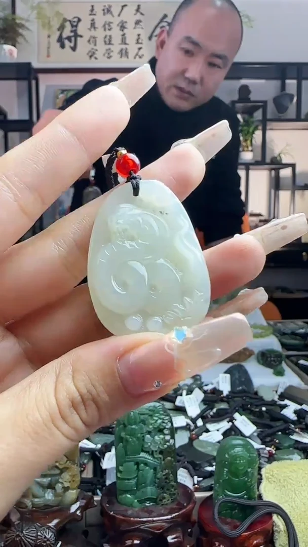 颈饰未镶嵌和田玉1896