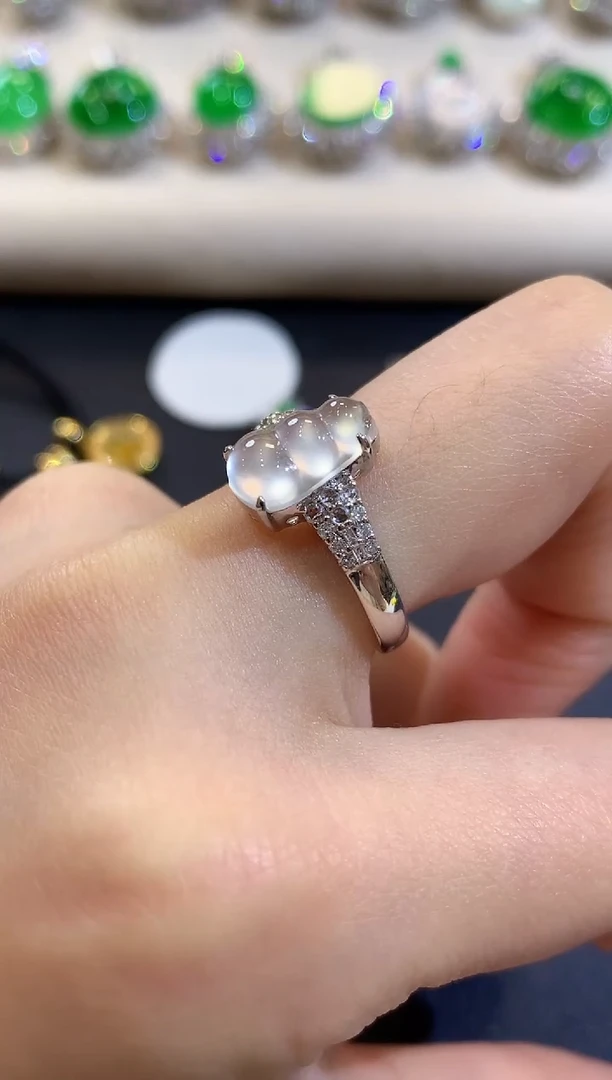 18K金镶嵌戒指翡翠S45