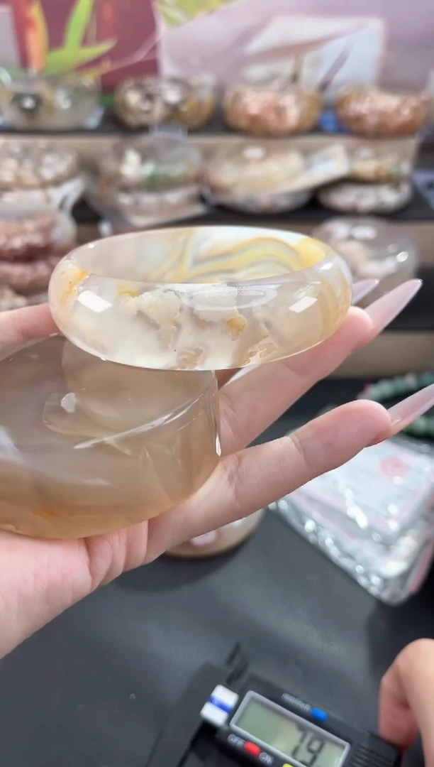 未镶嵌手镯石英质玉61