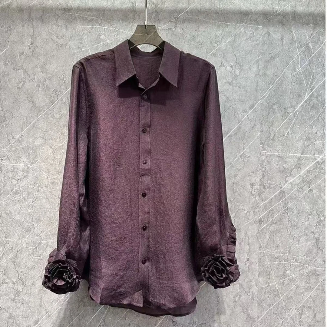 版型很好的袖口花朵尖领天丝混纺衬衫