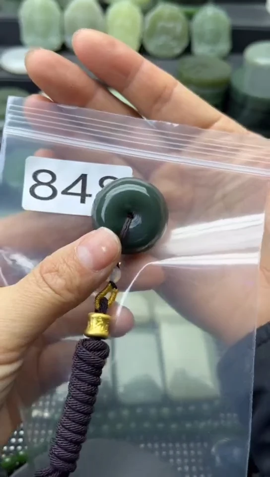 未镶嵌和田玉珠宝半成品扣子