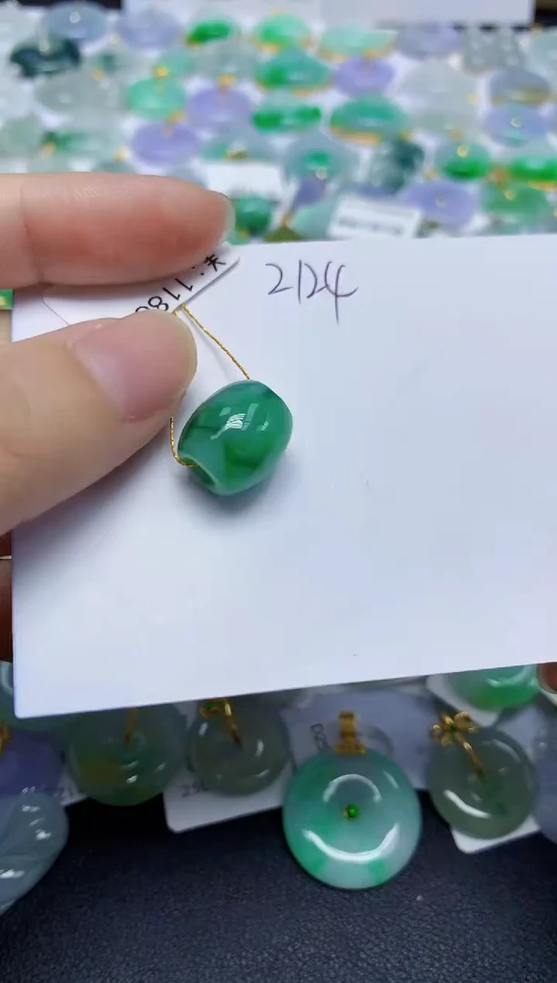 翡翠未镶嵌颈饰11111111111