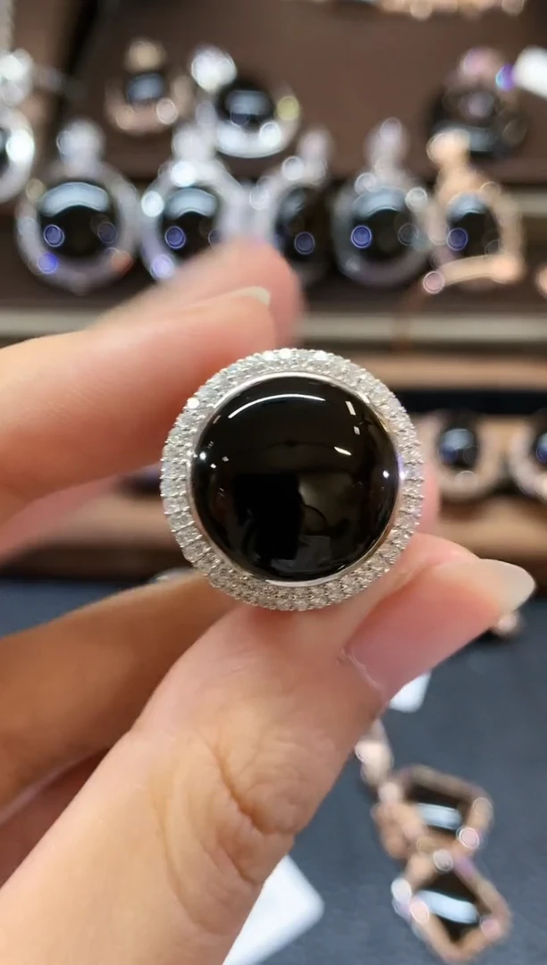 18K金镶嵌戒指翡翠C333 无鉴赏