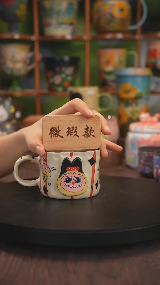 景德镇釉下彩手绘微瑕拉布布