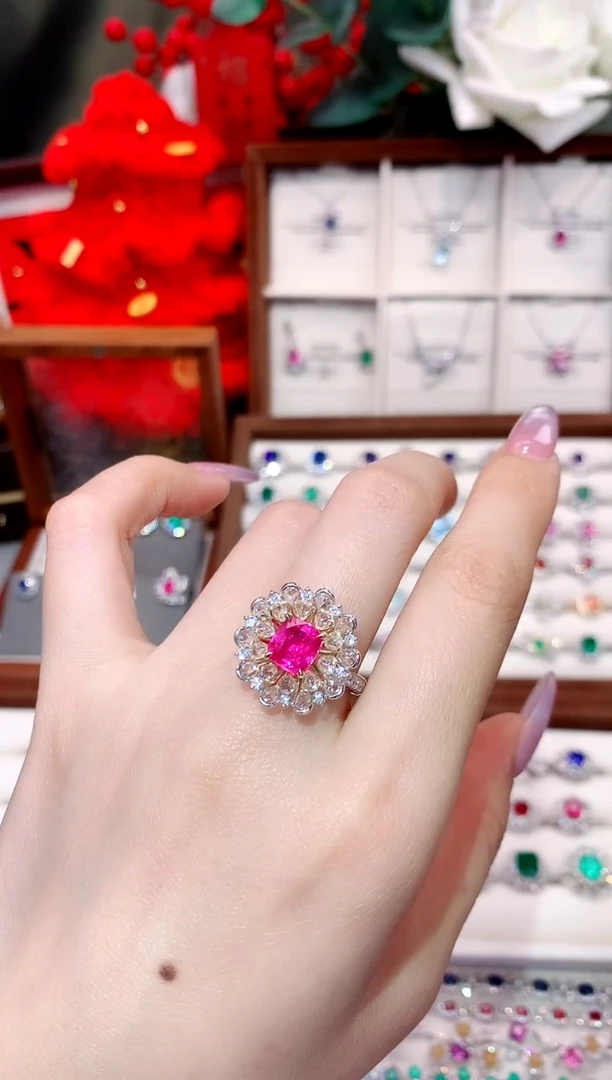 彩色蓝宝石戒指18K金镶嵌2.05ct/天然宝石/七天无理由