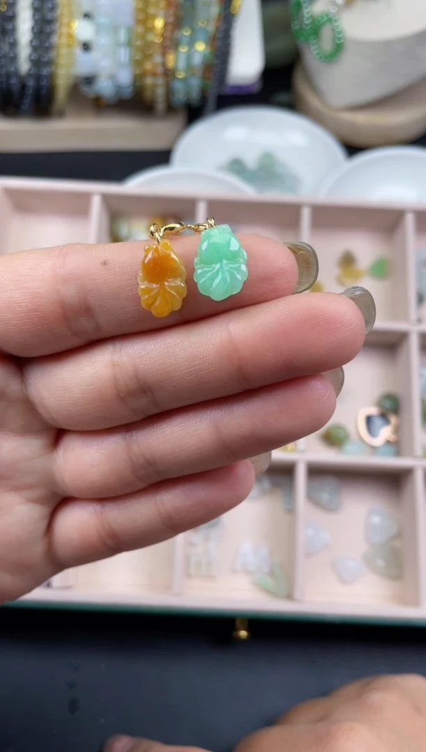 【闪购商品】翡翠颈饰未镶嵌缅甸天然翡翠（2颗）159