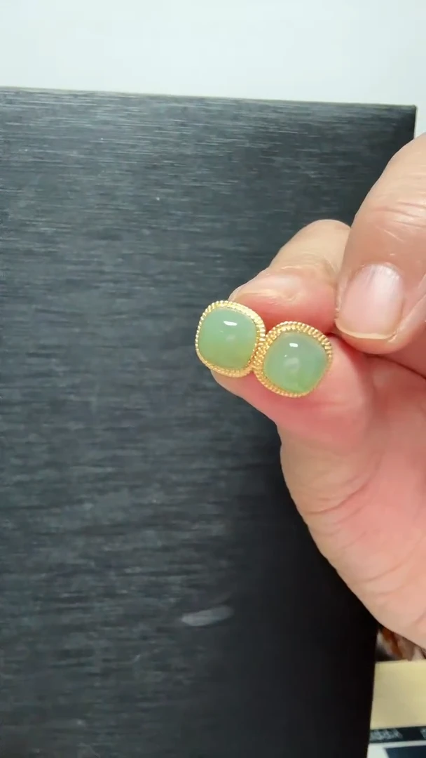 银S925镶嵌和田玉耳饰方糖耳钉