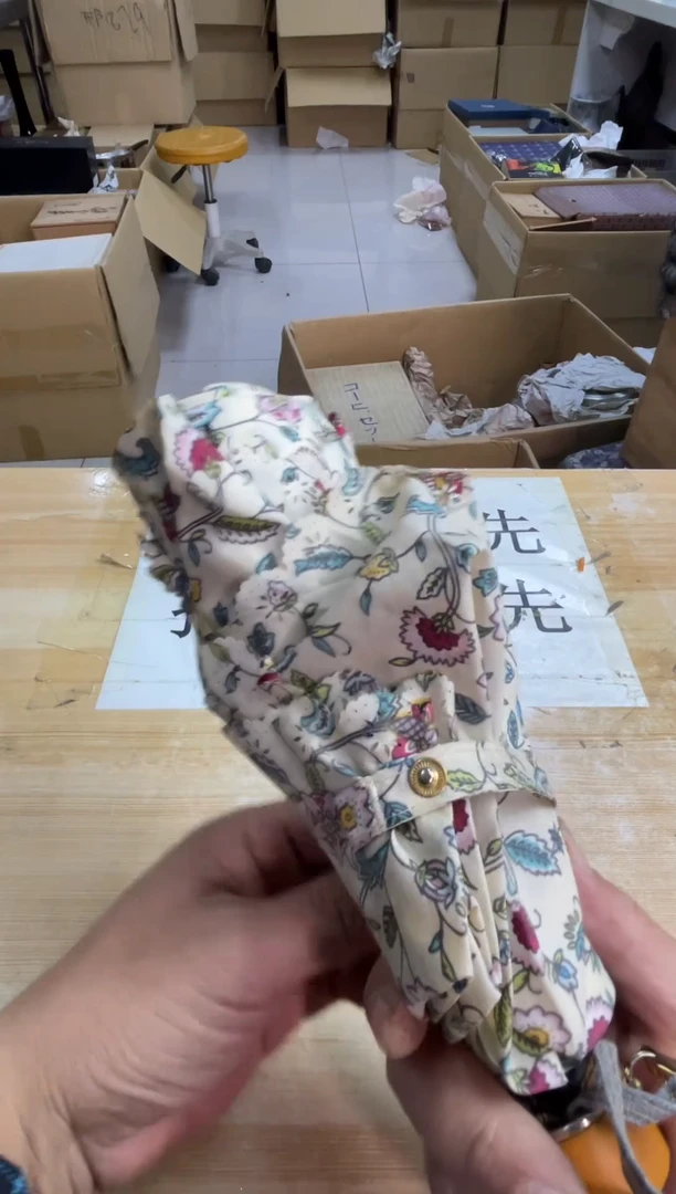 布默认微瑕，no退no换，介意勿拍