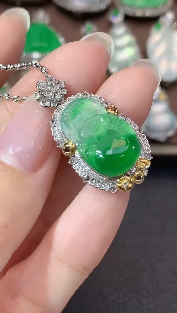 吊坠(不含链)18K金镶嵌翡翠A31