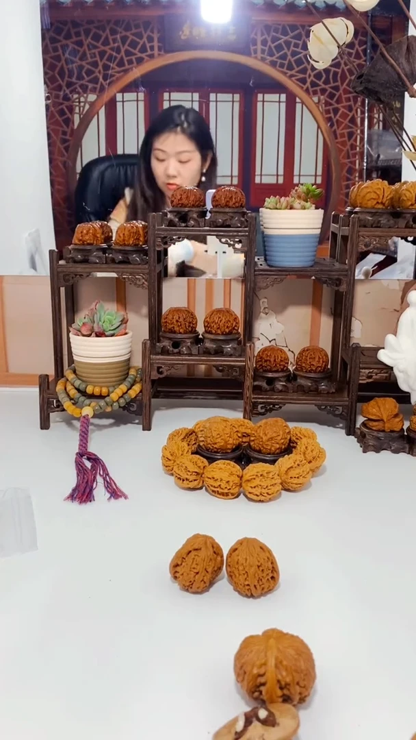 【闪购商品】文玩核桃把件L01王勇官帽