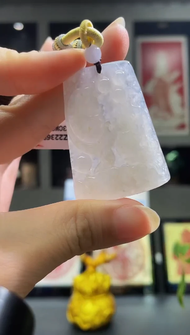 翡翠未镶嵌颈饰MFC0721043