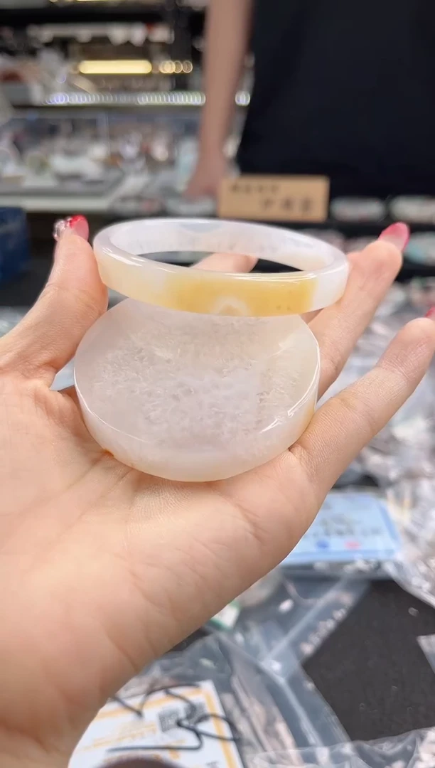 未镶嵌手镯石英质玉65圈口（赠品镯心）1376569