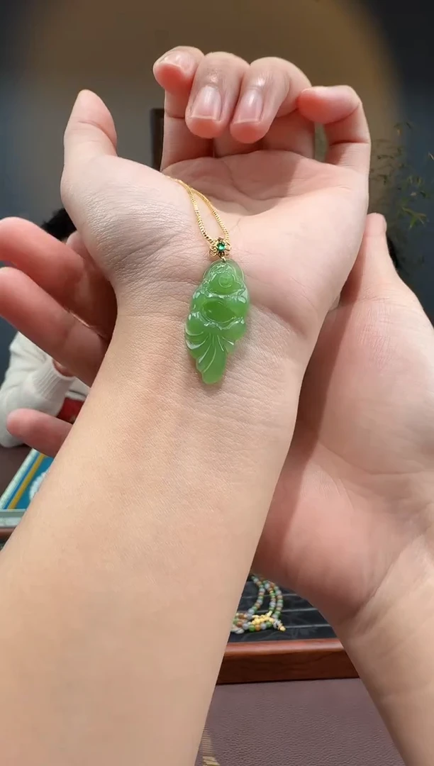 颈饰18K金镶嵌和田玉8-575-12.3多样性拍一发一