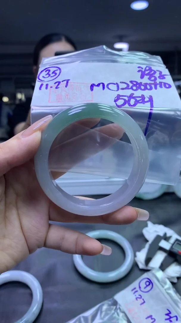 未镶嵌定制翡翠语*35手镯56+12800元+拍一发一