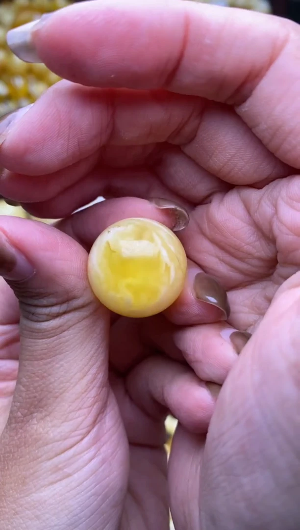 【闪购商品】琥珀裸石未镶嵌大小姐珠宝严选95