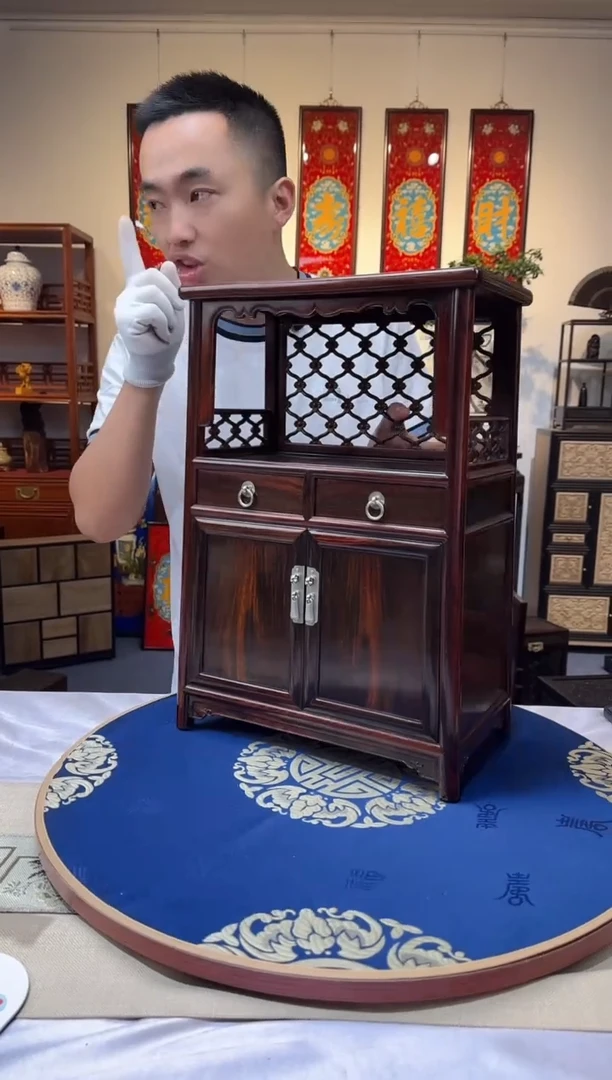 红酸枝木类成套家具茶边柜