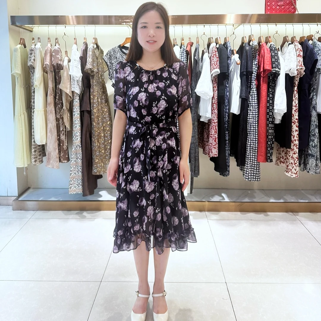 2025夏季圆领碎花法式遮肉显瘦连衣裙150