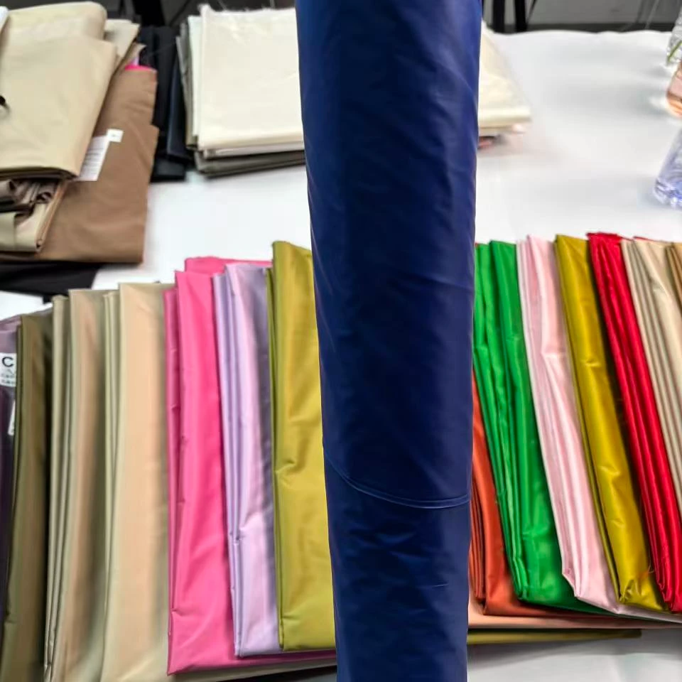 F043宝蓝色 超细旦无胆防绒羽绒服面料