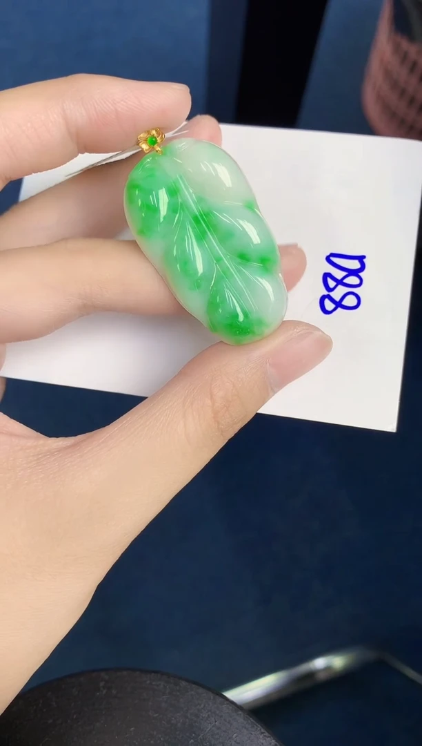 翡翠18K金镶嵌颈饰天然翡翠緬甸A貨