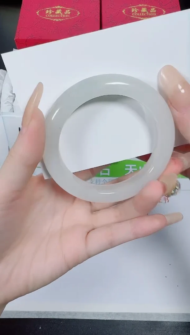 【闪购商品】石英质玉手镯未镶嵌K94-54.1