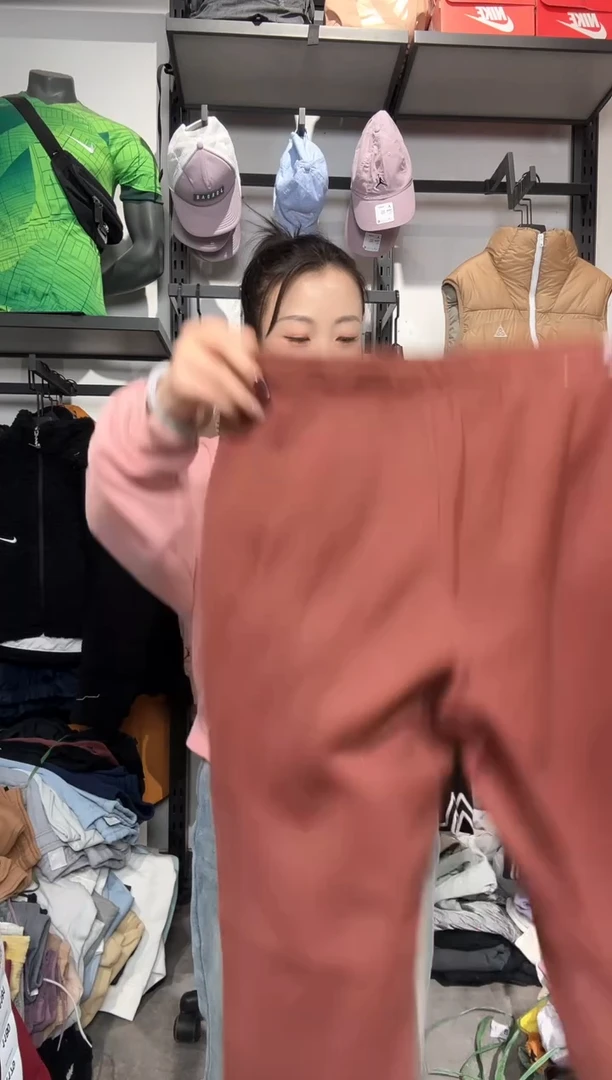 1178编码 瑕疵款直播间过款为准 尺码    身高  160