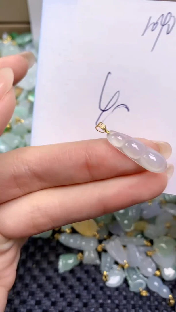 【闪购商品】翡翠颈饰18K金镶嵌天然缅甸A货翡翠