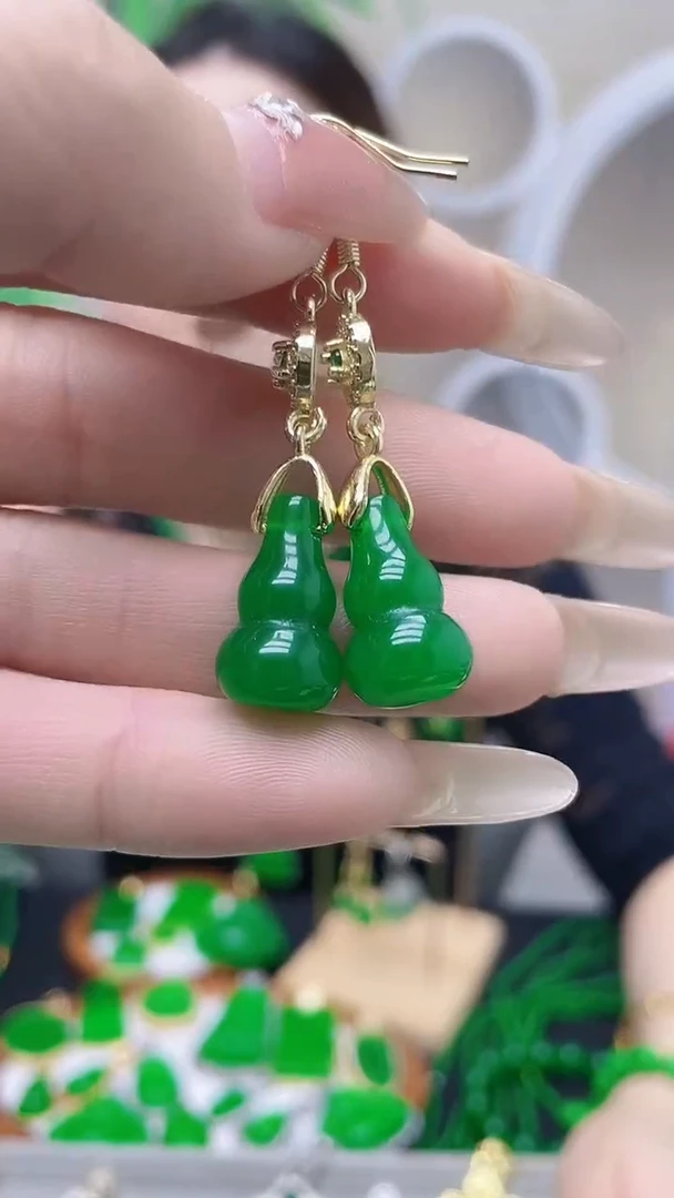 14K金镶嵌翡翠耳饰A103