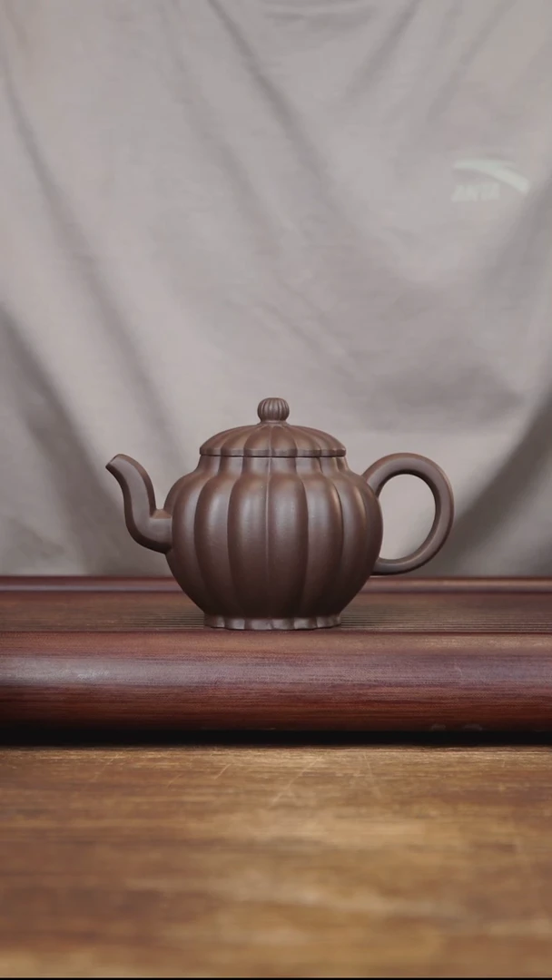 茶壶紫砂190ml 筋纹宫灯 紫泥
