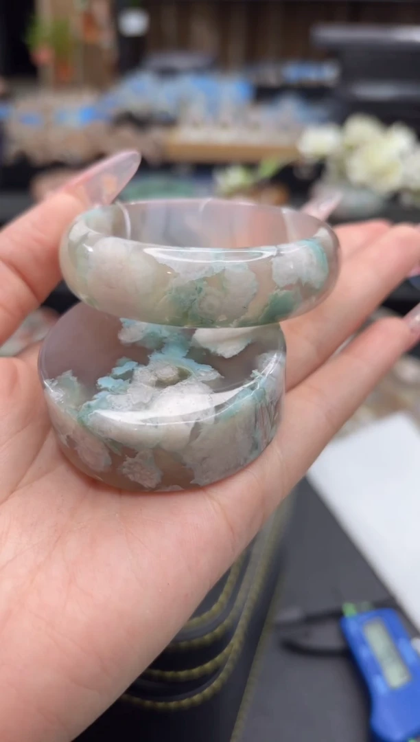 未镶嵌手镯石英质玉53(54圈赠送镯心)