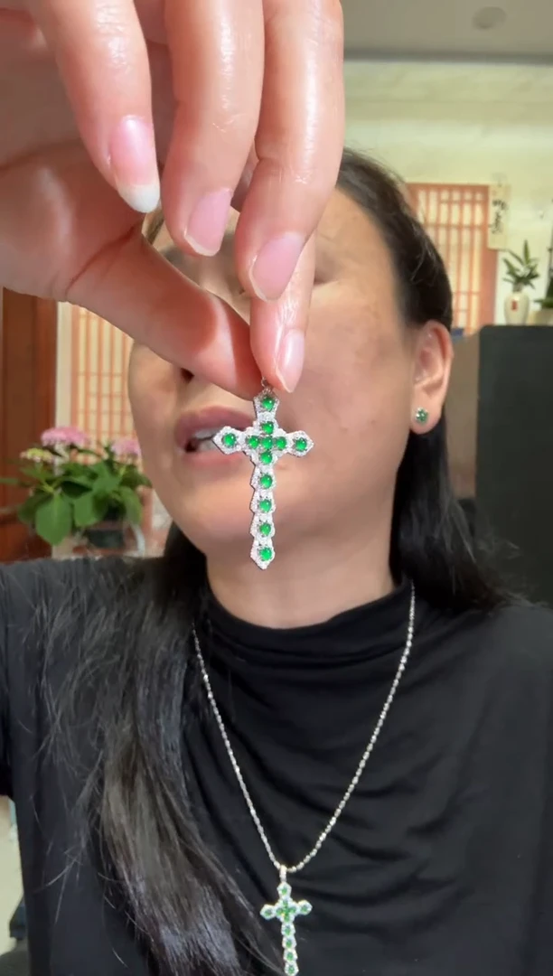 颈饰银S925镶嵌翡翠00006165