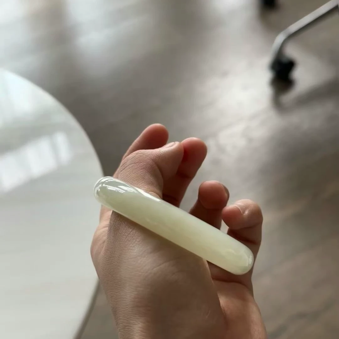 A3晴水女款正圈简约气质百搭