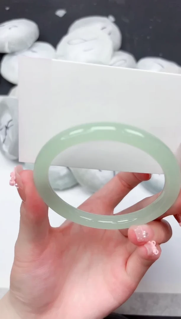 未镶嵌手镯石英质玉153-58.3