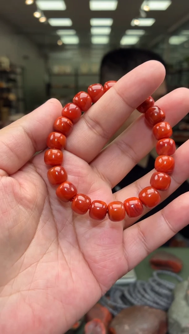 手串未镶嵌南红玛瑙单圈手串一条约9mm多样性发货