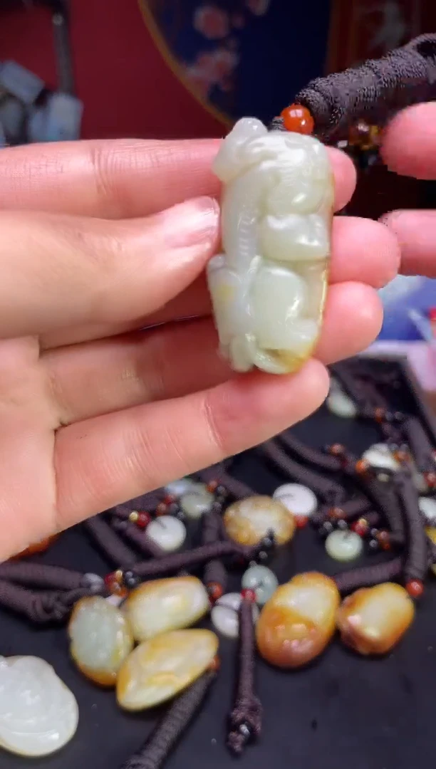 颈饰未镶嵌和田玉12