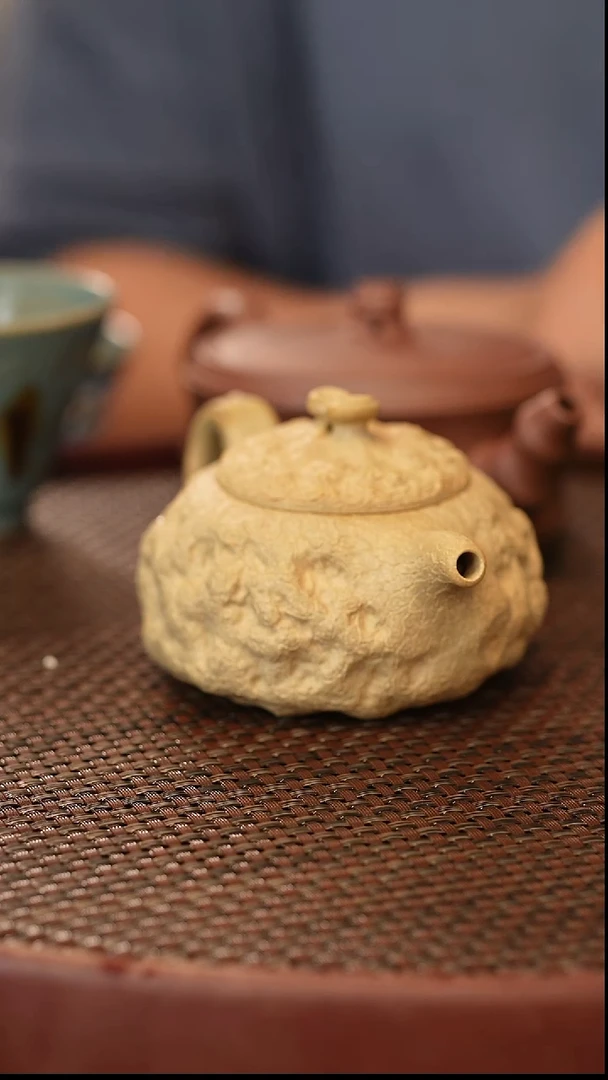 茶壶紫砂原矿手工紫砂壶供春 绿泥