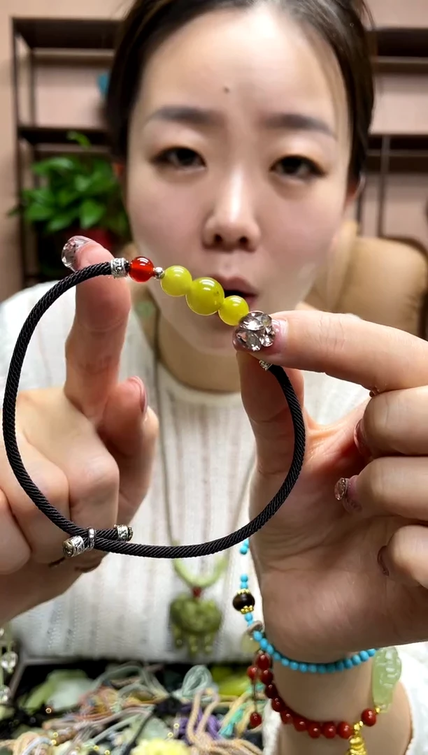 岫玉未镶嵌手串·