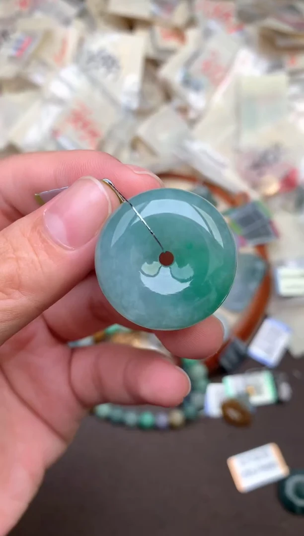 未镶嵌挂件翡翠—