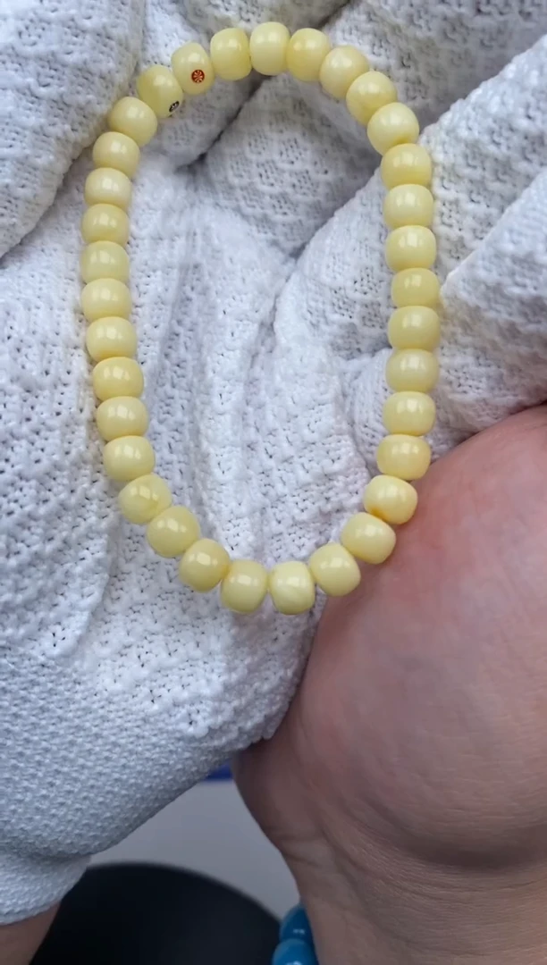 【闪购商品】蜜蜡裸石未镶嵌蜜蜡手串