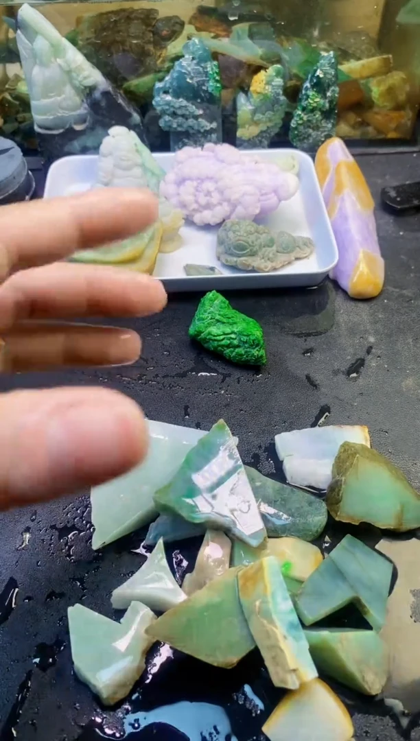 颈饰未镶嵌翡翠天然翡翠007
