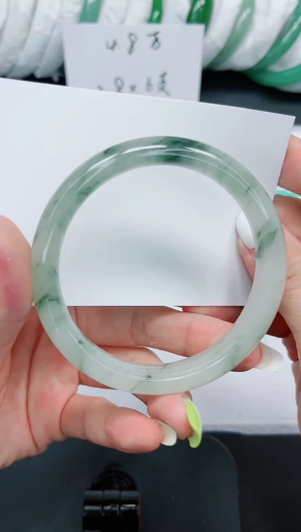 石英质玉手镯未镶嵌379/60