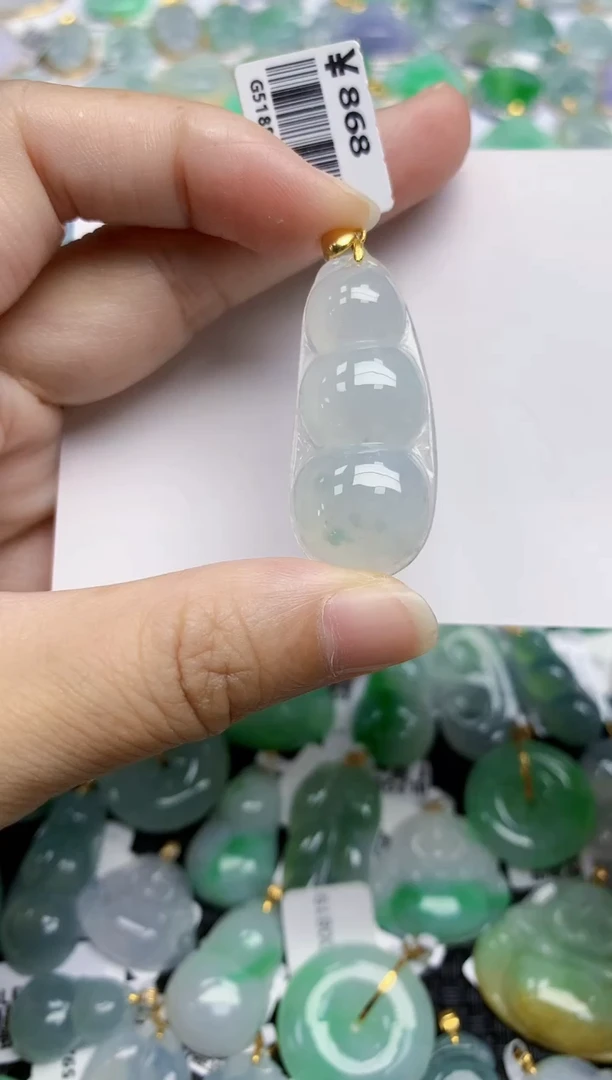 翡翠未镶嵌颈饰天然翡翠A货