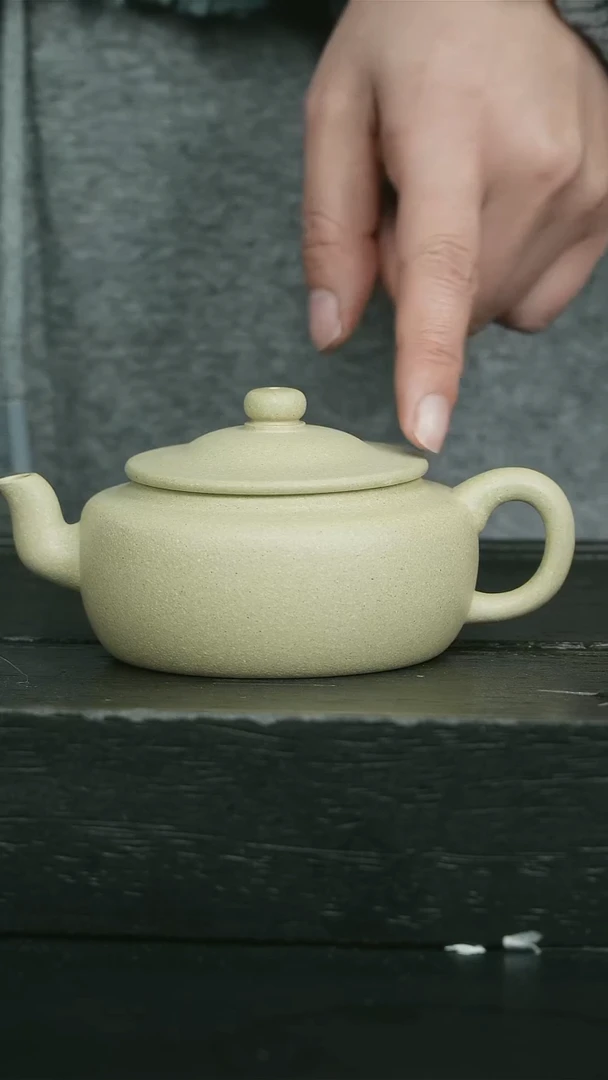 【闪购商品】紫砂茶壶本绿光素笠帽